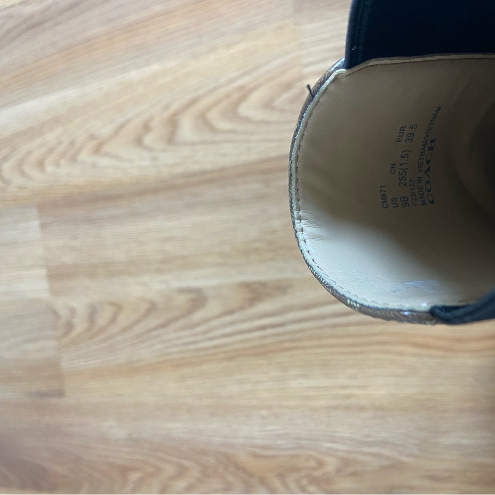 Coach Chelsea Boots - Picture 6 of 8